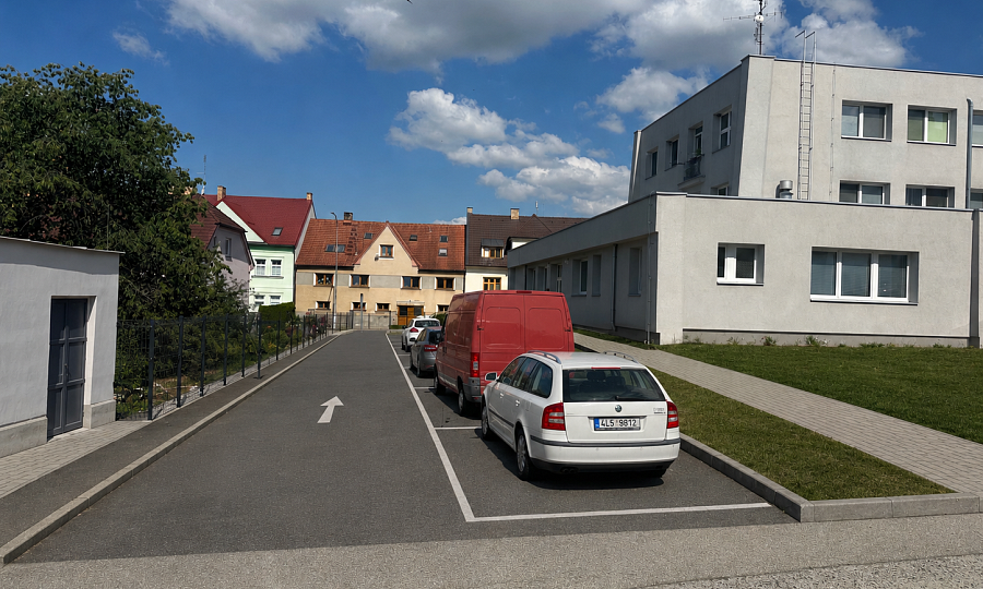 Parkoviště - zdravotní středisko
